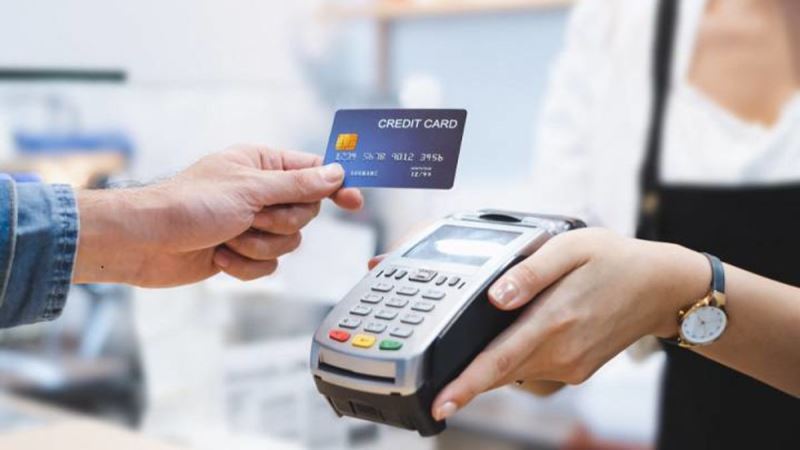 5 Gejala Kecanduan Menggunakan Kartu Kredit